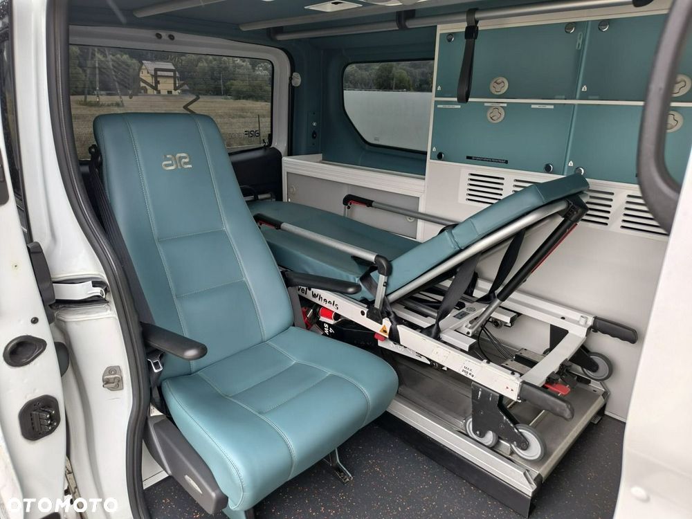 Renault Trafic - 16