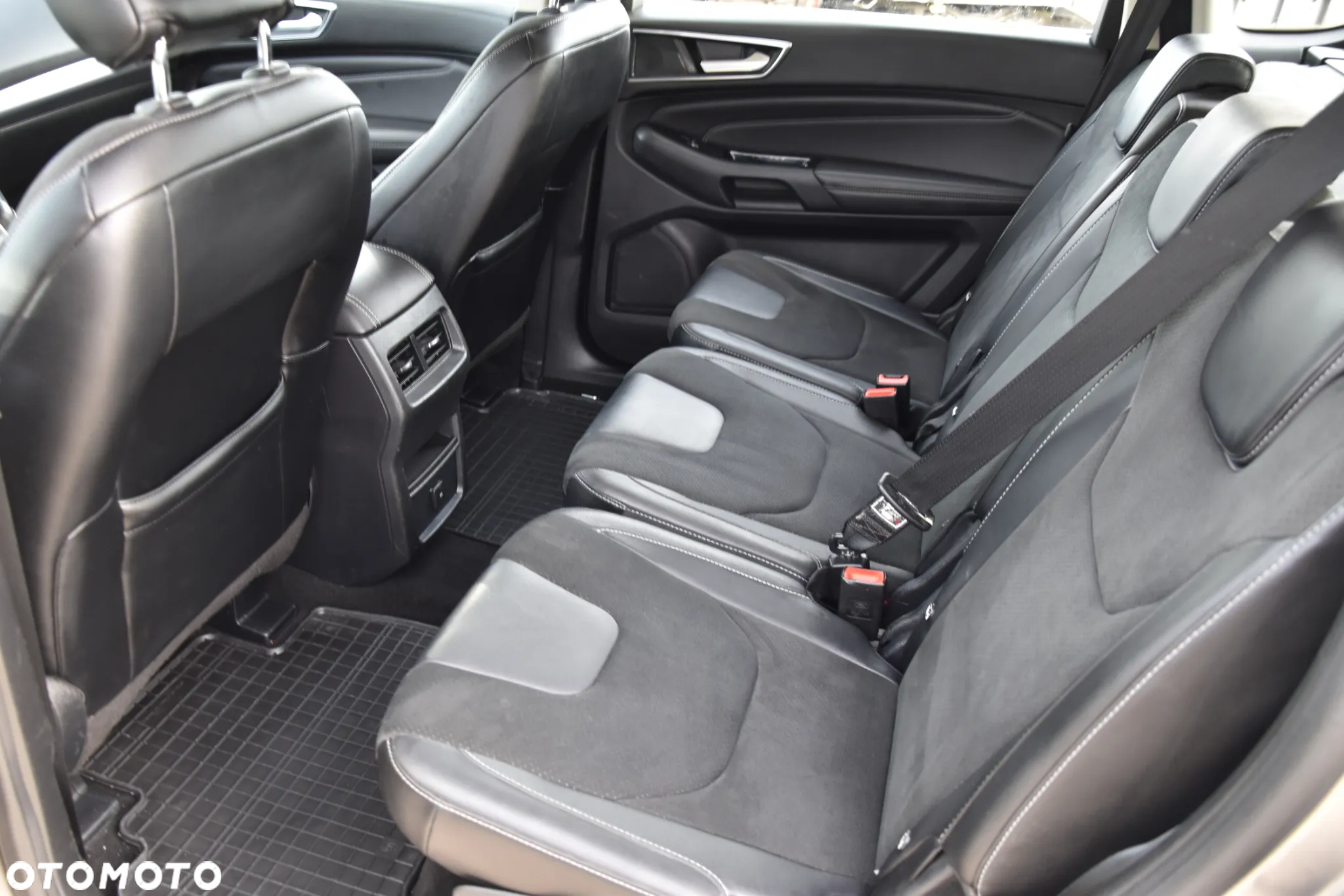 Ford S-Max 2.0 TDCi Bi-Turbo Titanium PowerShift - 13