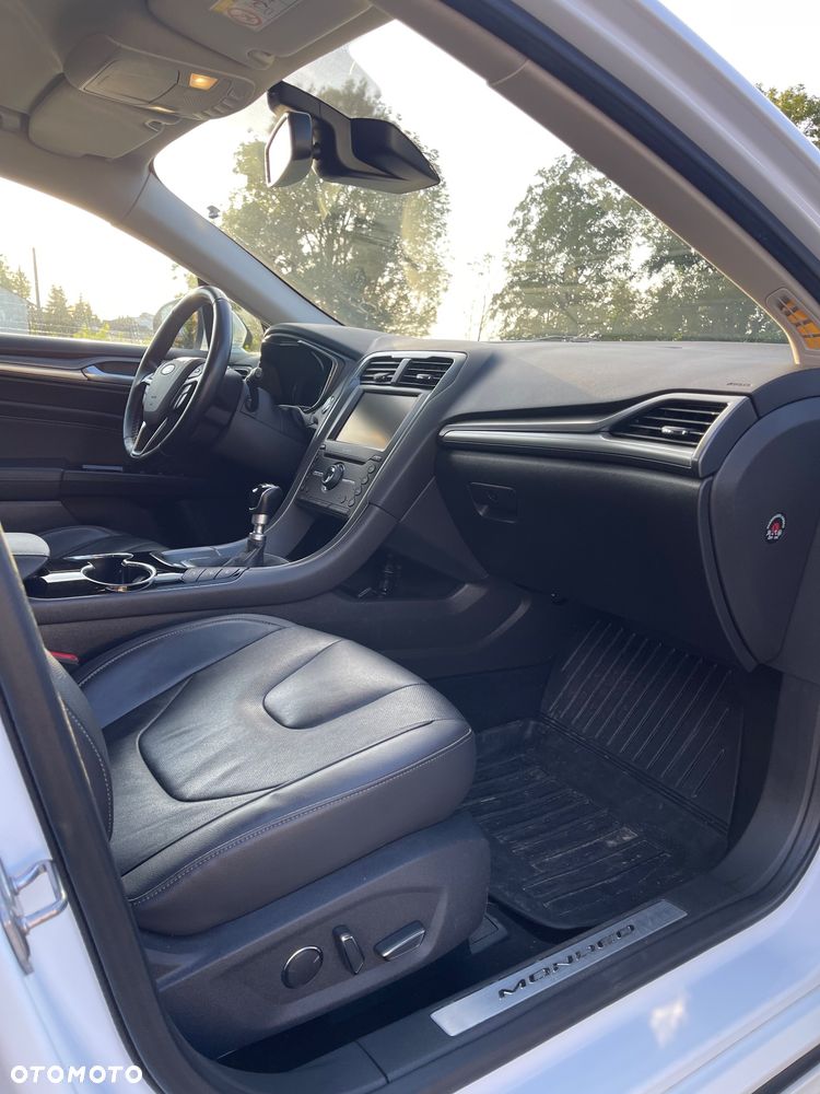 Ford Mondeo 2.0 TDCi Titanium - 18