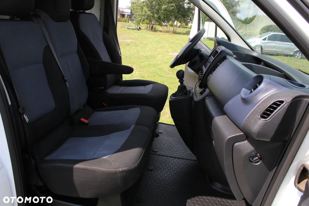 Opel Vivaro - 16