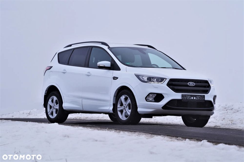 Ford Kuga - 1