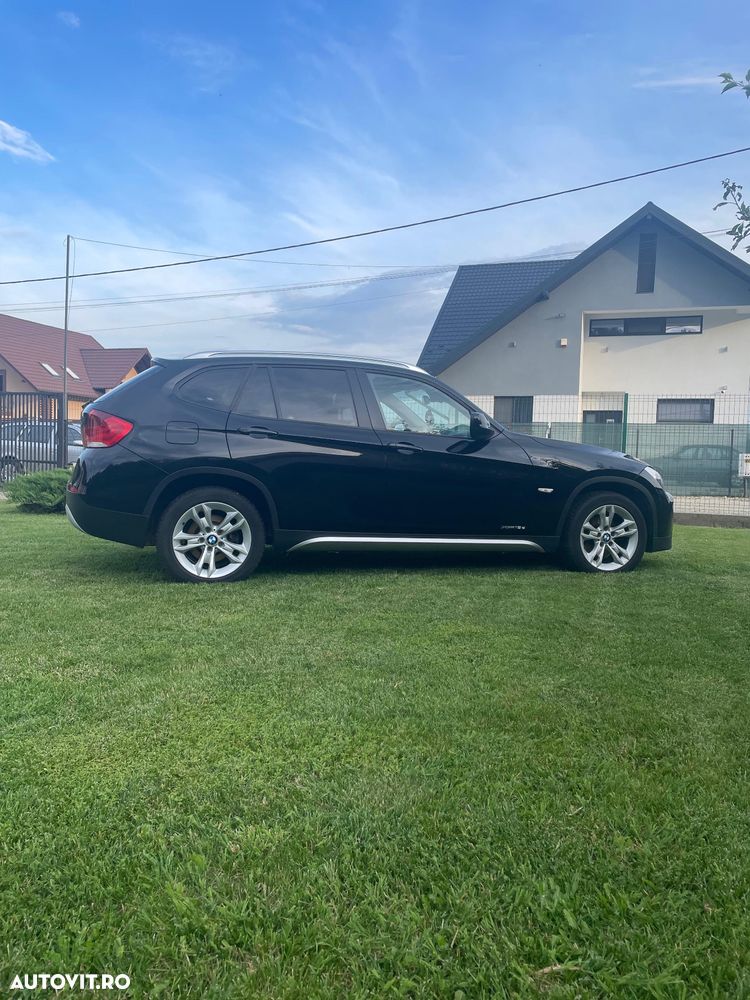 BMW X1 xDrive18d Sport Line - 2