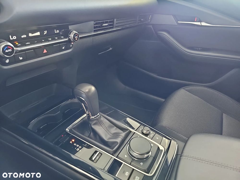 Mazda CX-30 2.0 mHEV Centre-Line 2WD - 24