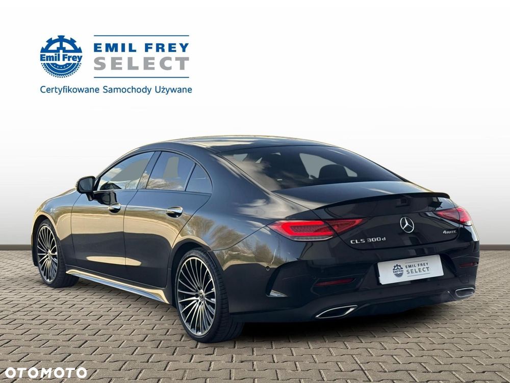 Mercedes-Benz CLS - 4