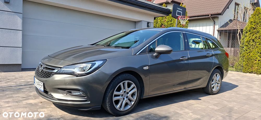 Opel Astra 1.6 CDTI Dynamic - 1