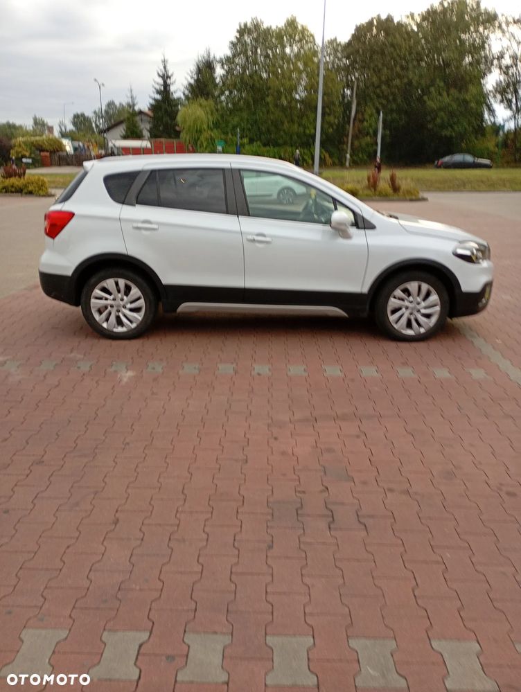Suzuki SX4 S-Cross 1.4 T Premium - 4