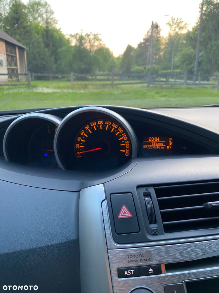 Toyota Verso 2.0 D-4D Luna - 25