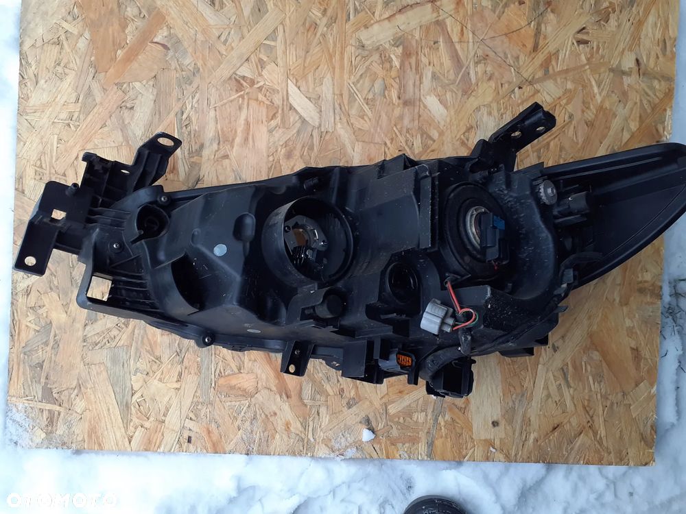 12138 Lampa prawy przód Mazda 6 12- - 5