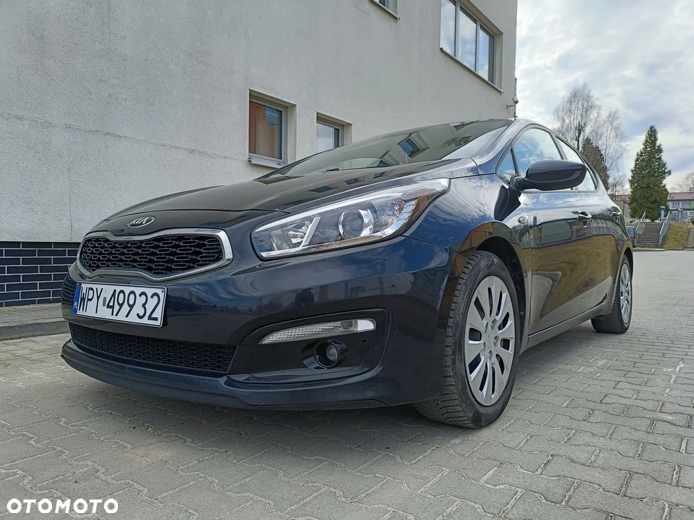 Kia Ceed 1.6 CRDi 115 ISG Vision - 22