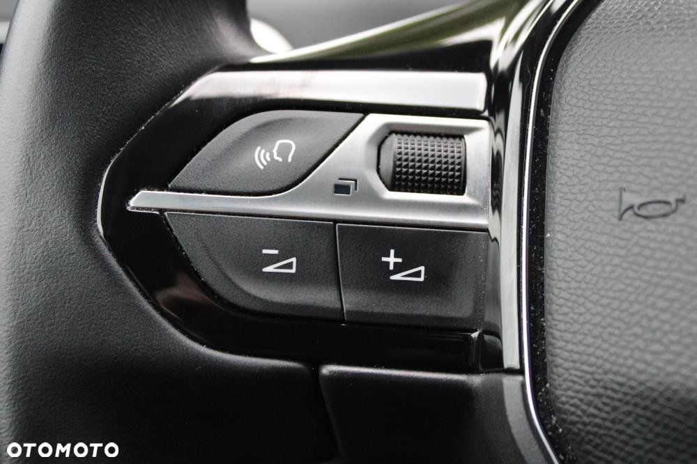 Peugeot 3008 - 11