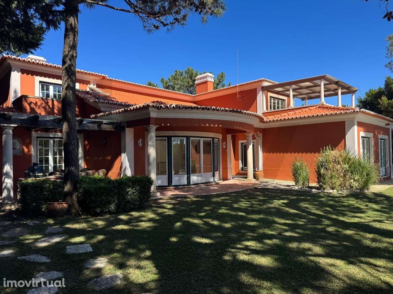 Moradia Exclusiva T7 com vista mar na Quinta da Marinha Cascais - Grande imagem: 2/23