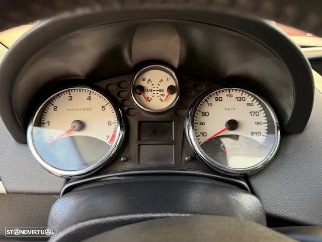 Peugeot 207 SW 1.4 Trendy - 21