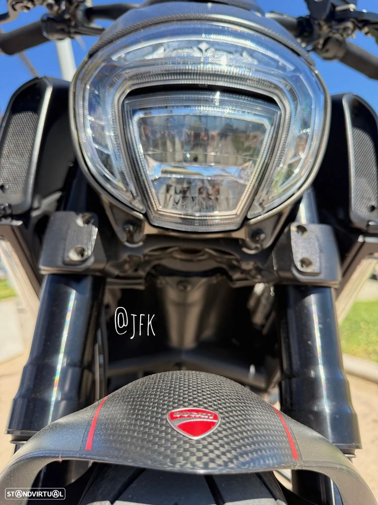 Ducati Diavel Carbon Edition - 2