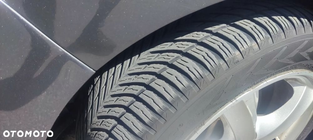Citroën C4 e-HDi 110 EGS6 Stop/Start System Exclusive - 17