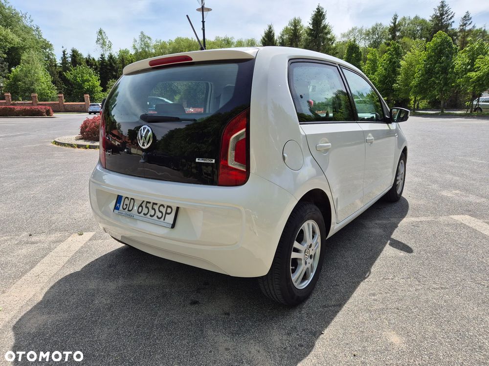 Volkswagen up! BlueMotion Technology move - 3