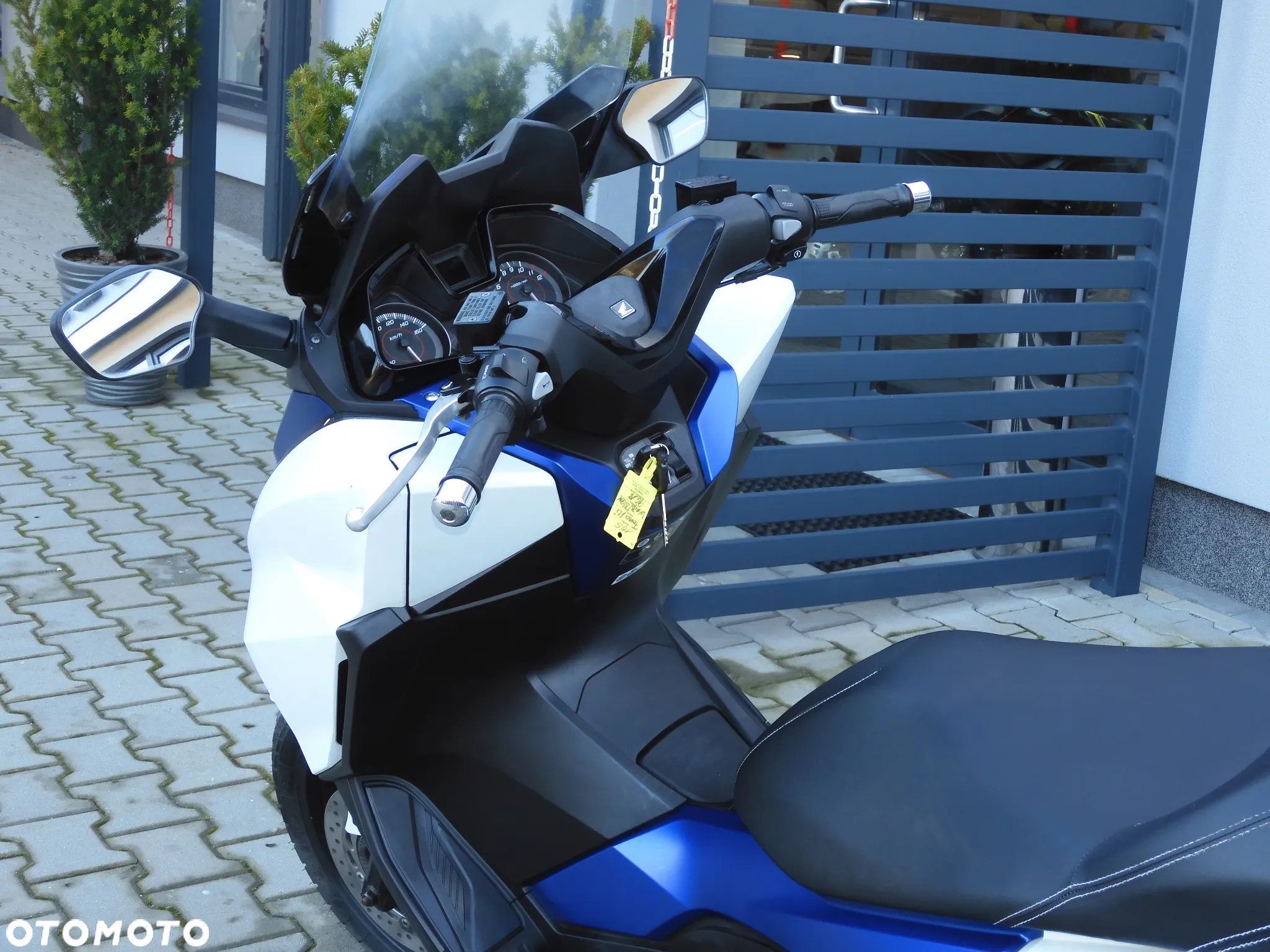 Honda NSS - 31