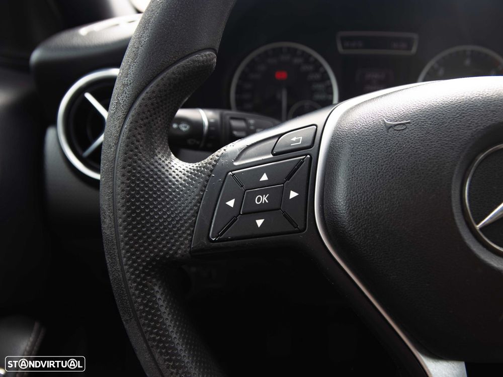 Mercedes-Benz A 180 CDI BE Edition Urban - 18