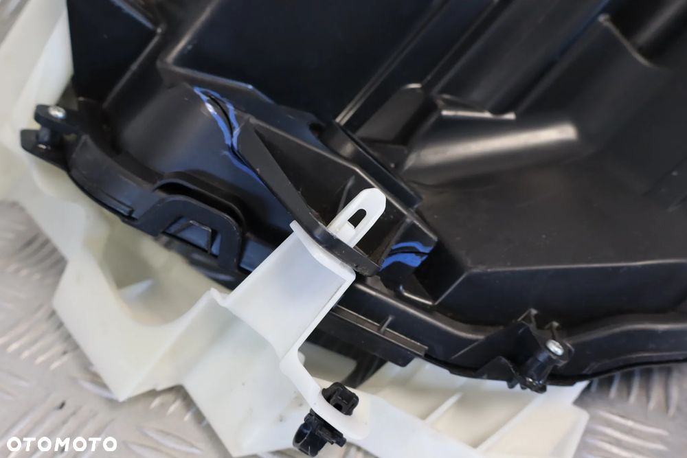 LAMPA PRZEDNIA PRZÓD PRAWA MITSUBISHI ECLIPSE CROSS LIFT FULL LED 2020- - 16