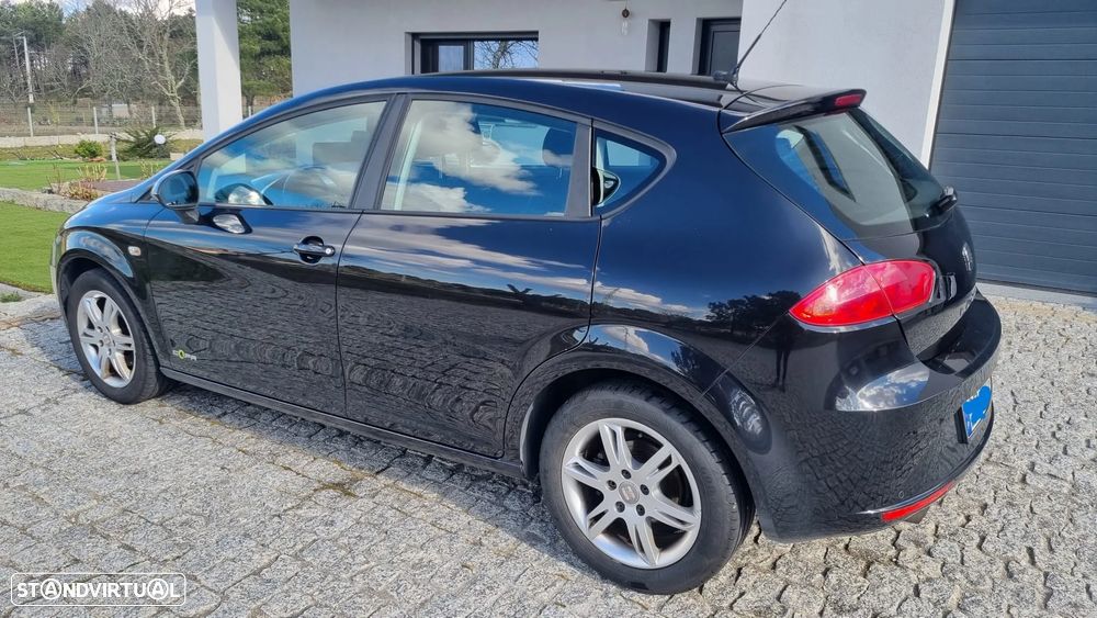 SEAT Leon 1.6 TDI DPF Ecomotive Style Copa - 4