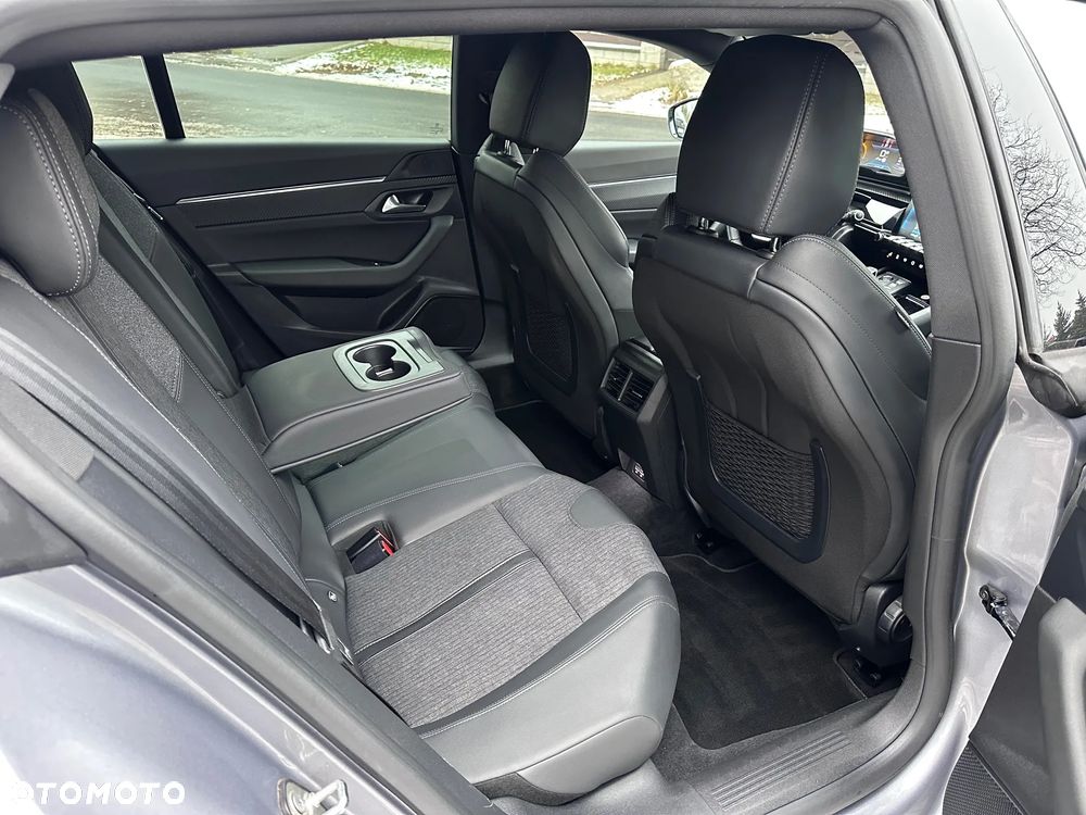 Peugeot 508 BlueHDi 130 EAT8 Allure Pack - 27