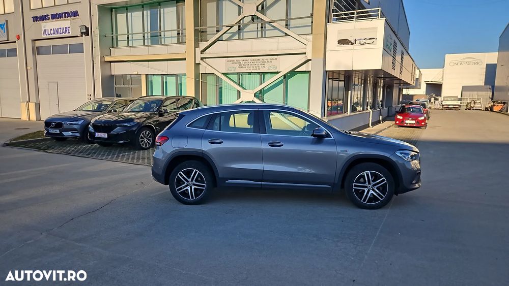 Mercedes-Benz GLA 250 e 8G-DCT Style - 2