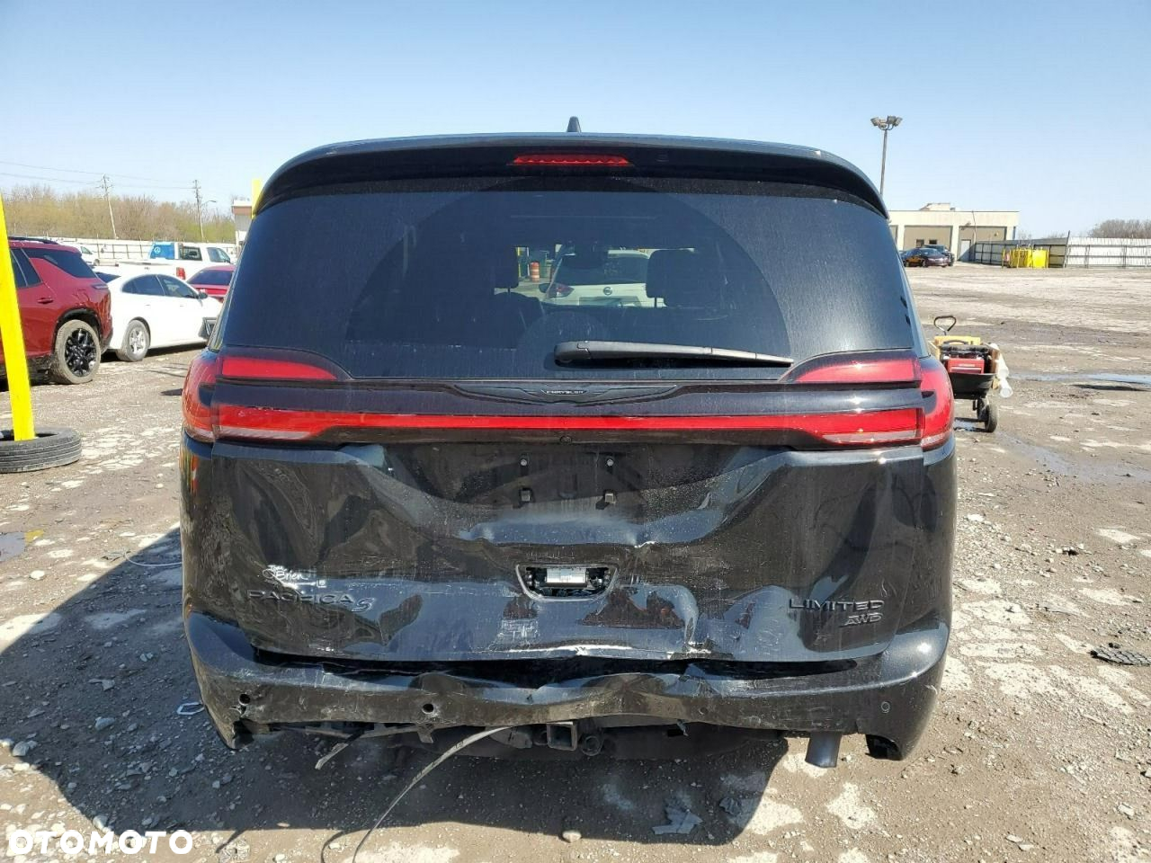Chrysler Pacifica - 5
