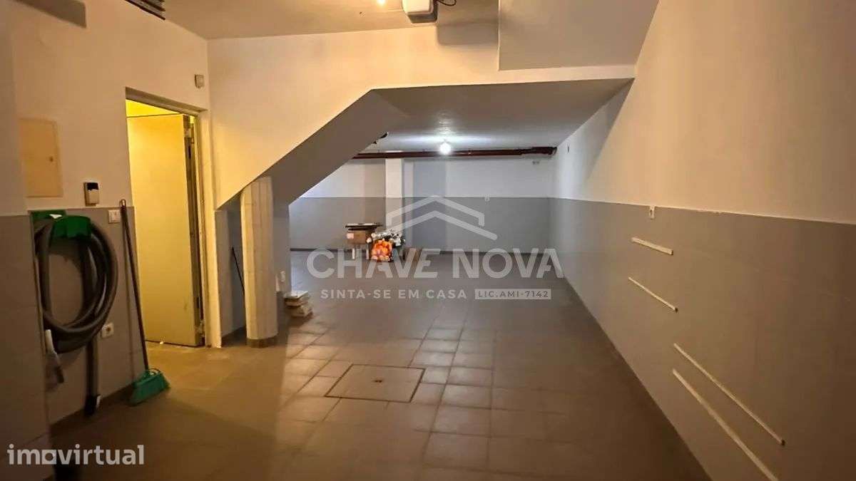 Moradia Geminada V3 c/ Garagem Box em Arcozelo - Grande imagem: 5/32