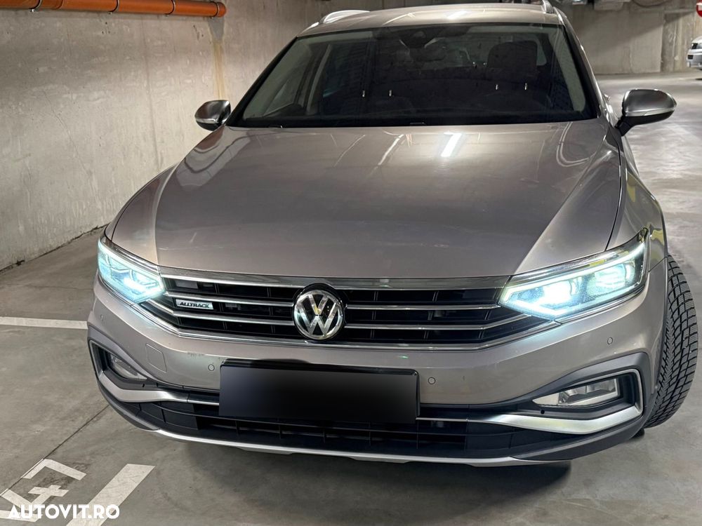 Volkswagen Passat Alltrack - 1
