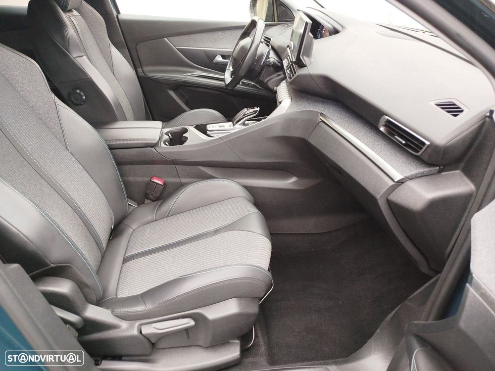 Peugeot 3008 1.6 Hybrid Allure Pack e-EAT8 - 25