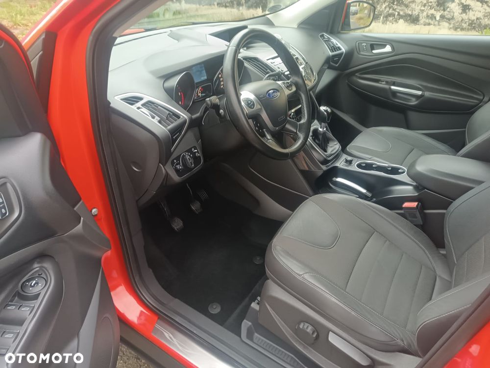 Ford Kuga 2.0 TDCi 4x4 Titanium - 9
