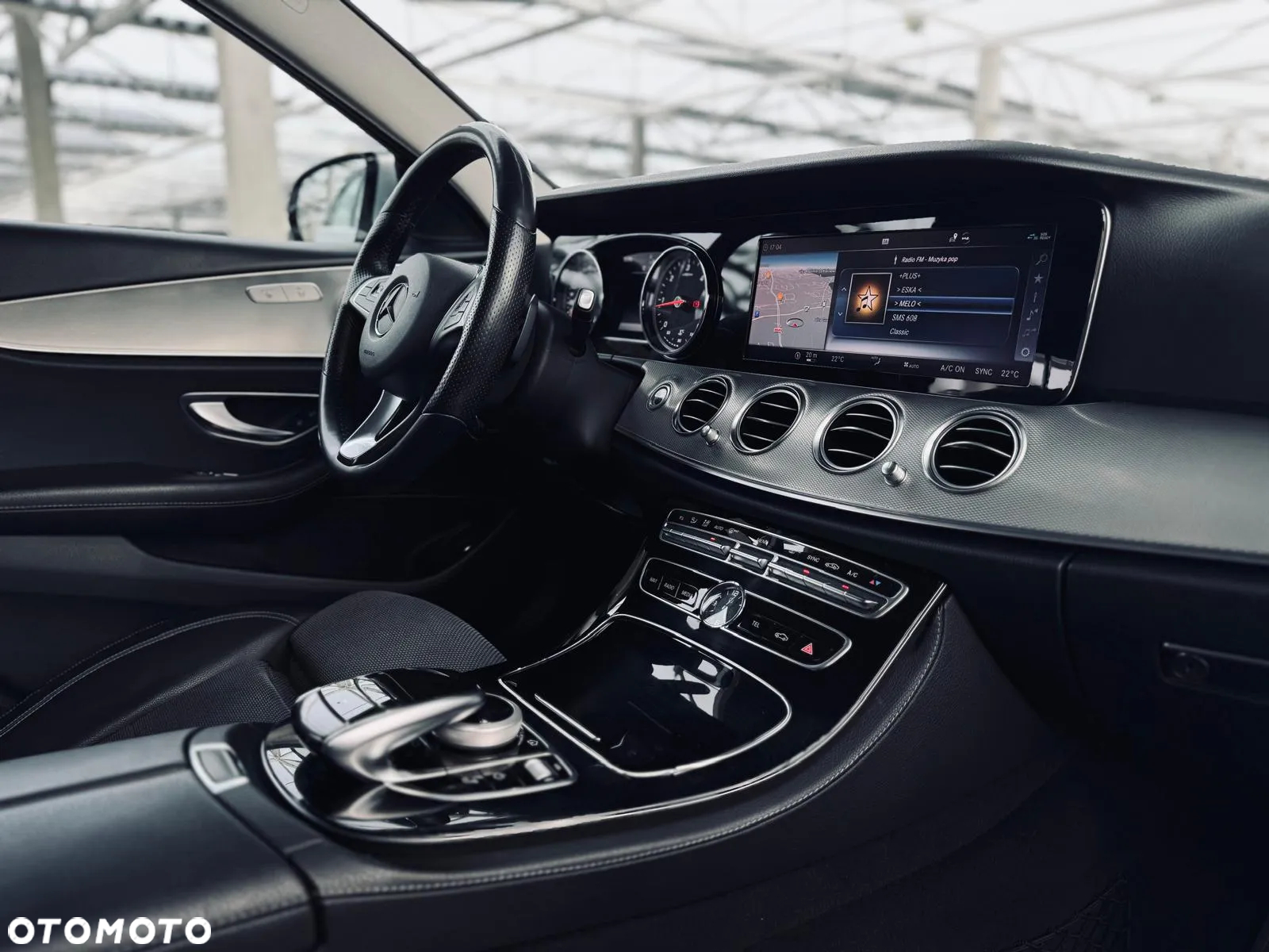 Mercedes-Benz Klasa E 220 d T 9G-TRONIC Avantgarde - 27