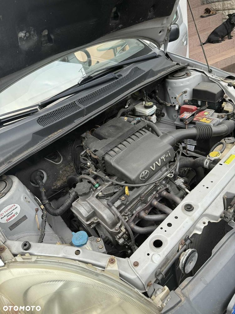 Toyota Yaris 1.0 Luna - 8