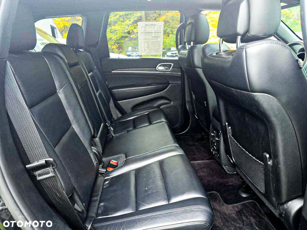 Jeep Grand Cherokee - 14