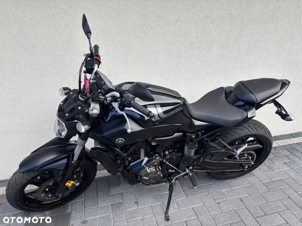 Yamaha MT - 5