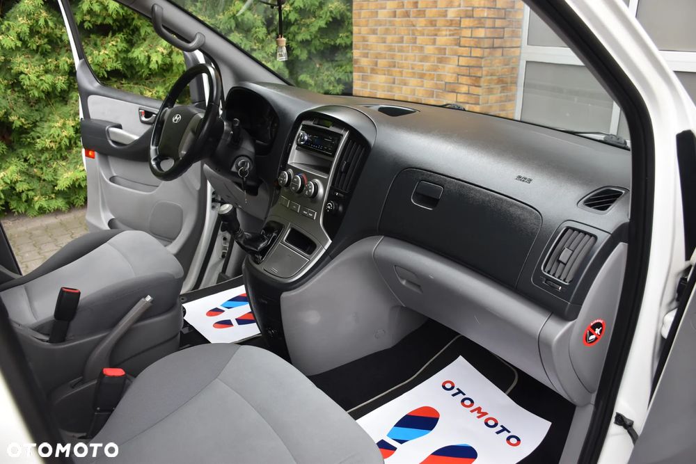 Hyundai H-1 2.5 CRDi Travel Comfort - 10