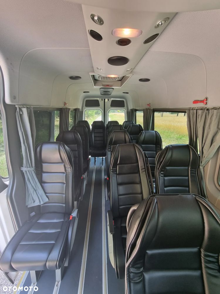 Volkswagen Crafter - 11