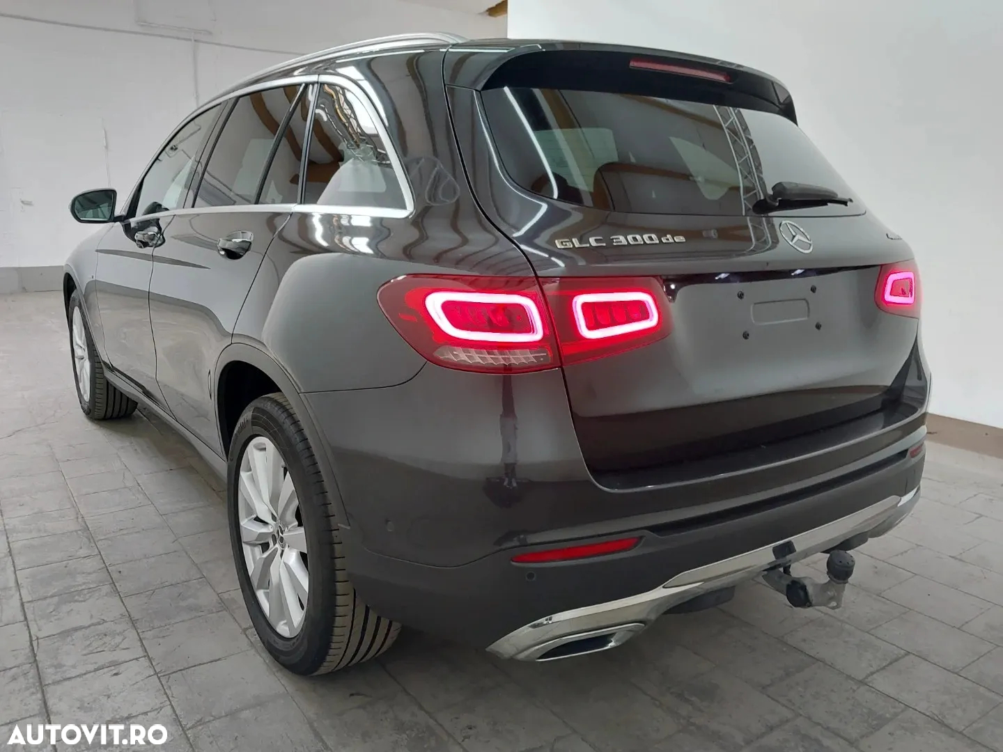 Mercedes-Benz GLC 300 de 4Matic 9G-TRONIC - 4