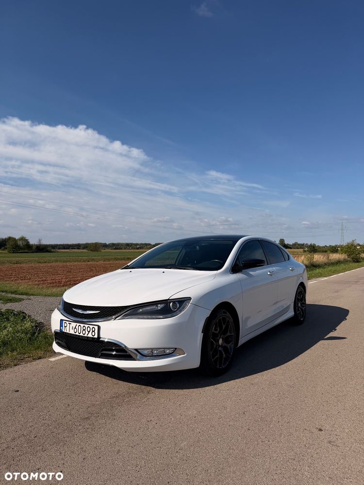 Chrysler 200 - 8