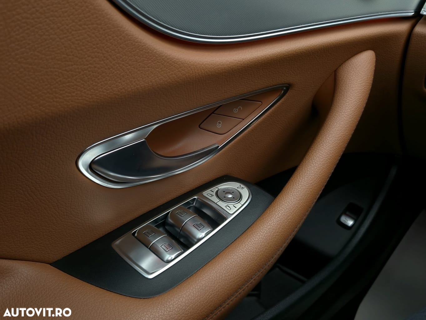 Mercedes-Benz E 220 d Coupe Aut. - 40