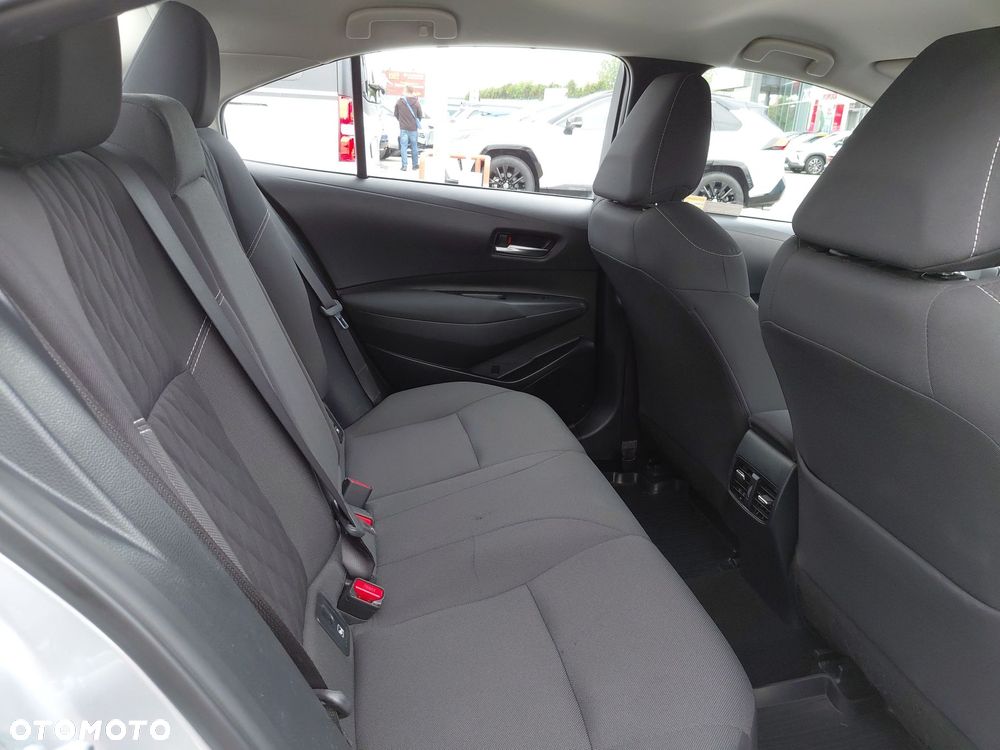 Toyota Corolla - 10