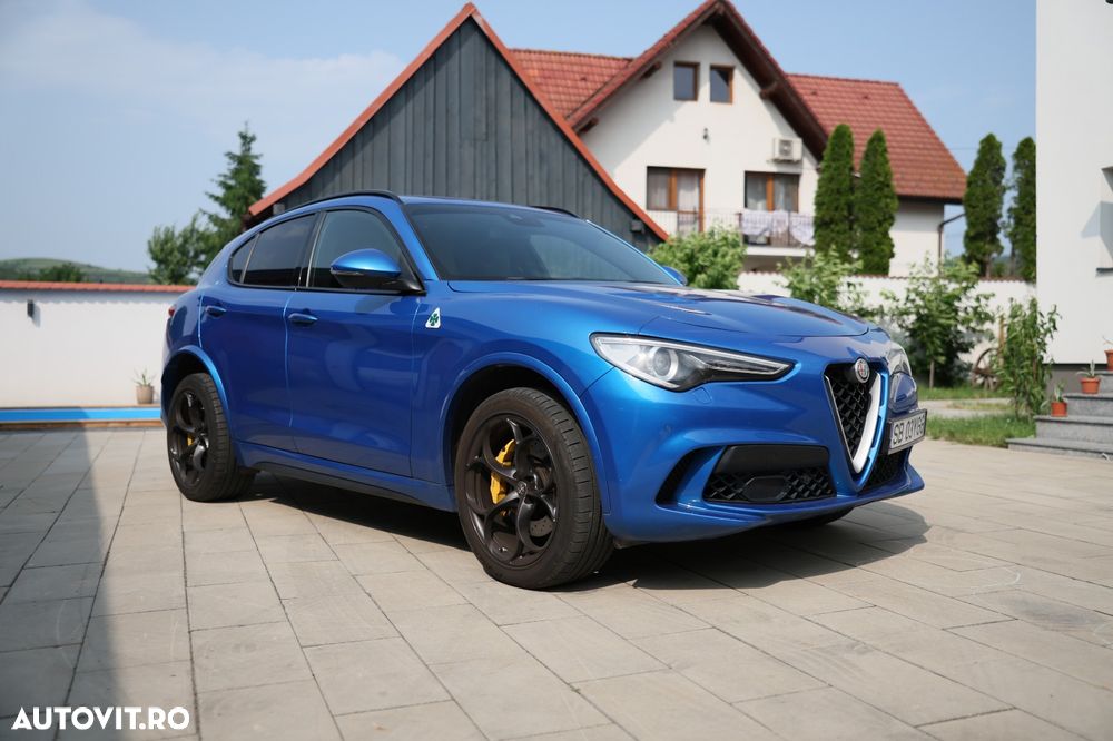Alfa Romeo Stelvio V6 2.9 Bi-Turbo AT8-Q4 Quadrifoglio - 4