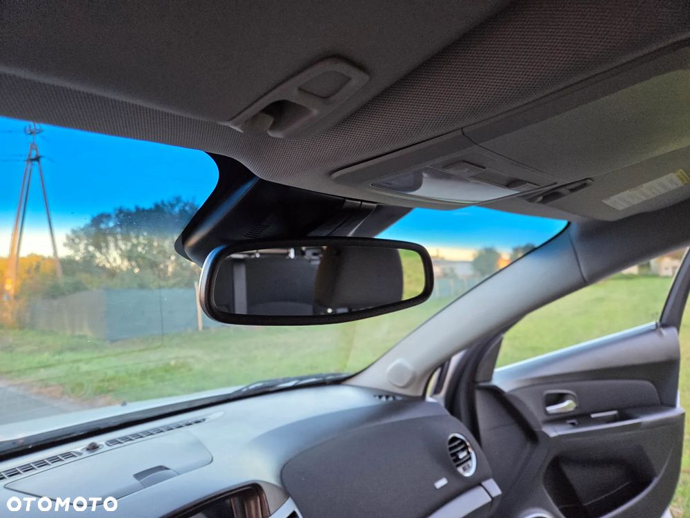 Chevrolet Cruze 1.6 LT+ - 18