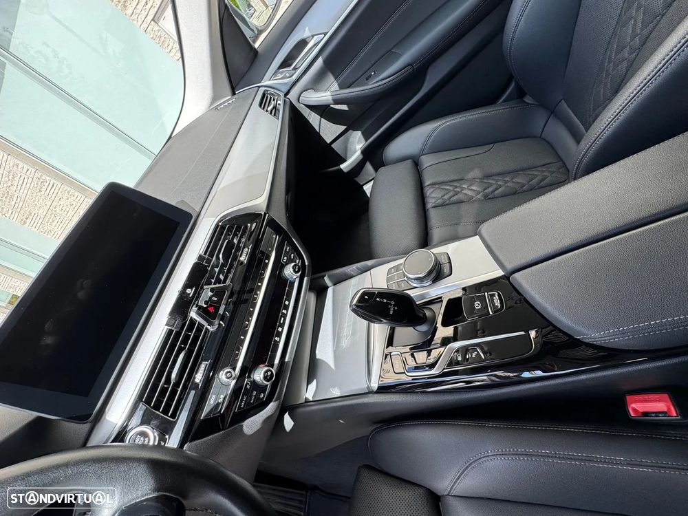 BMW 530 e - 6
