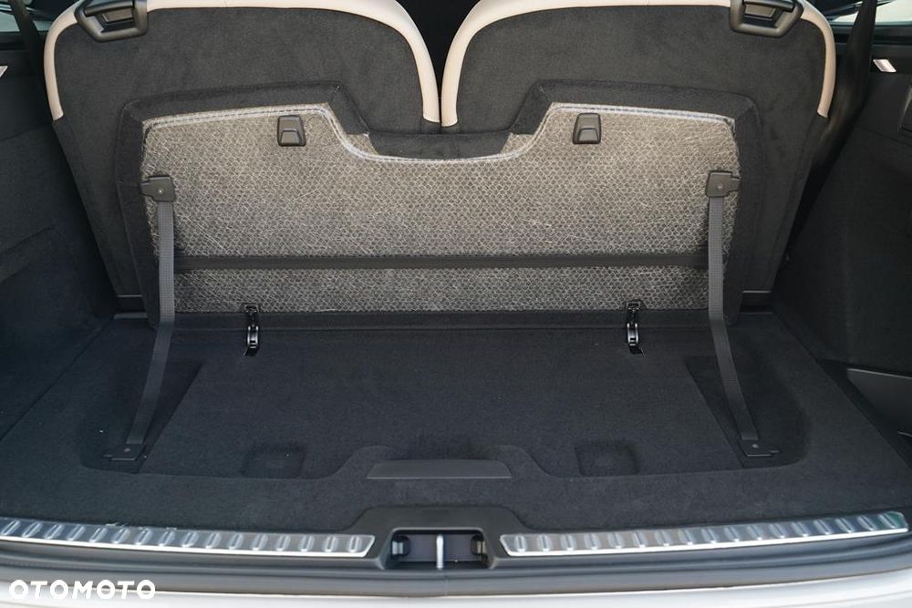 Volvo XC 90 B5 B AWD Ultra Bright 7os - 9