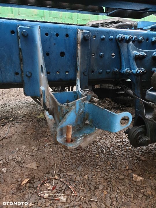 WINDA WIESZAK KOŁA ZAPASOWEGO MERCEDES ACTROS MP1 - 1