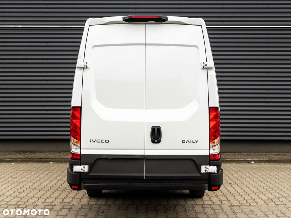 Iveco Daily 35S18HA8V 3.0 L4H2 - 7