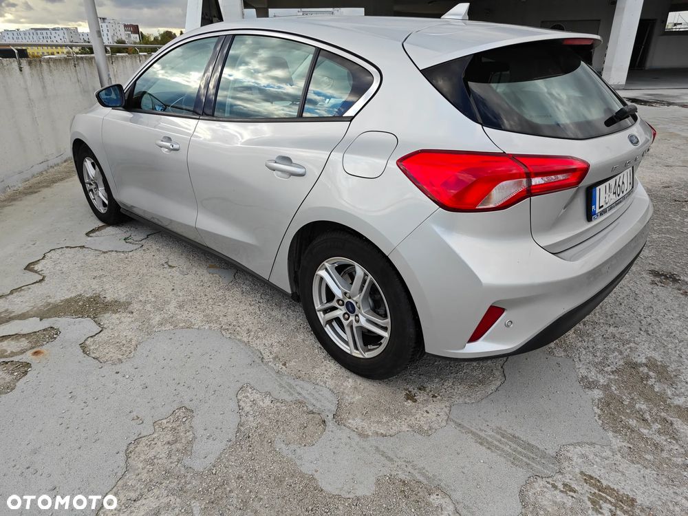 Ford Focus 1.0 EcoBoost Trend - 19