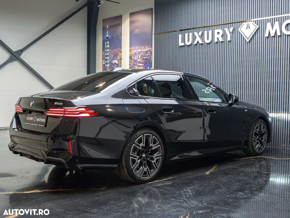 BMW Seria 5 520i Aut. - 5