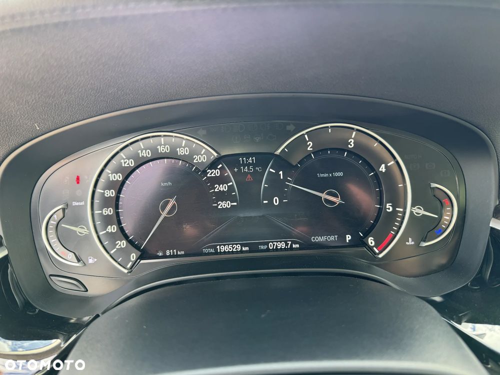 BMW Seria 5 520d Luxury Line - 14
