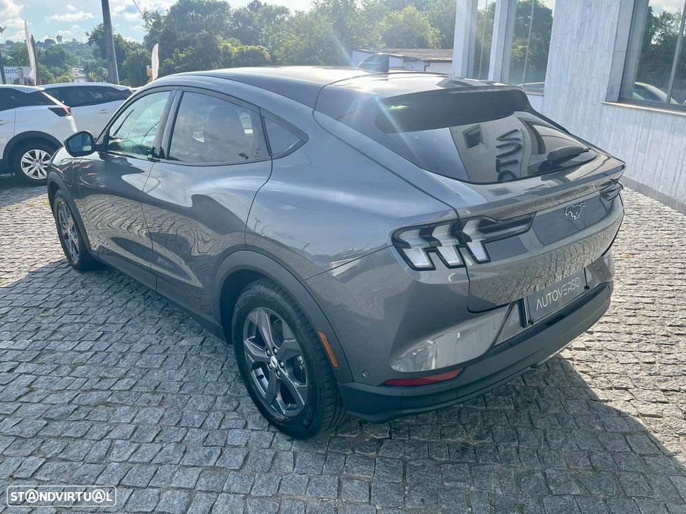 Ford Mustang Mach-E Standard - 9
